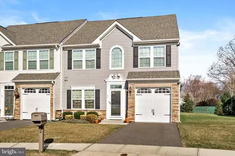 66 Heals Farm Rd, Burlington, NJ 08016
