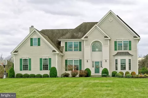 50 Oxford Cir, Southampton, NJ 08088