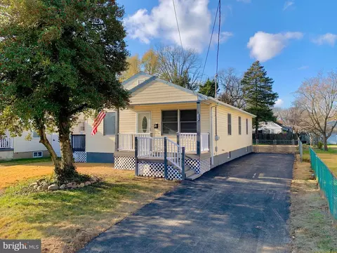 63 N Chester Ave, Delran, NJ 08075