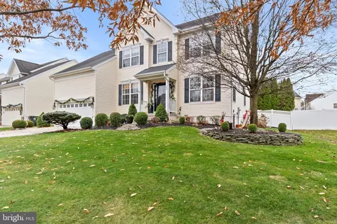 23 Meadow Run Rd, Bordentown, NJ 08505