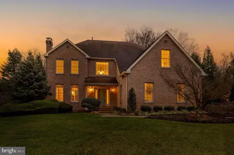 419 E Oak Ave, Moorestown, NJ 08057