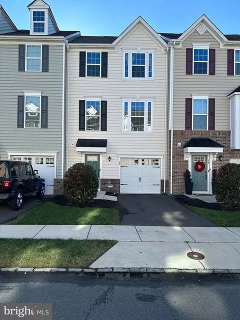 20 Ella Ln, Mount Holly, NJ 08060