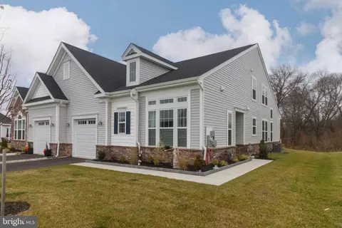 35 Canal St, Eastampton, NJ 08060