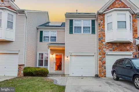 30 Hastings Ln, Hainesport, NJ 08036