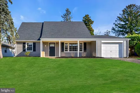20 Galton Ln, Willingboro, NJ 08046