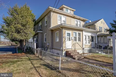 113 Kossuth St, Riverside, NJ 08075 photo 2