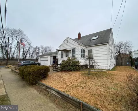 14 Baird Ave, Burlington, NJ 08016