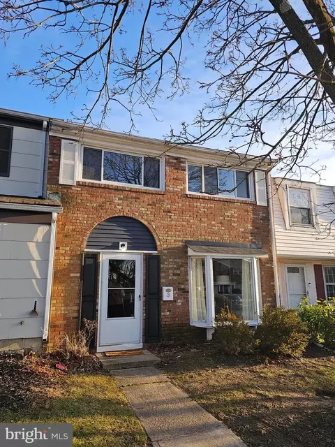 3 Farragut Ct, Willingboro, NJ 08046
