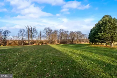 Exterior - 105 Paulson Rd, Wrightstown, NJ 08562 photo 10 of 10