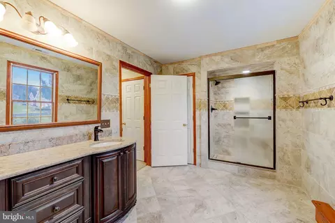 Bath - 105 Paulson Rd, Wrightstown, NJ 08562 photo 4 of 4