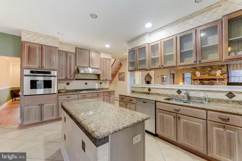 Kitchen - 105 Paulson Rd, Wrightstown, NJ 08562 photo 2 of 5
