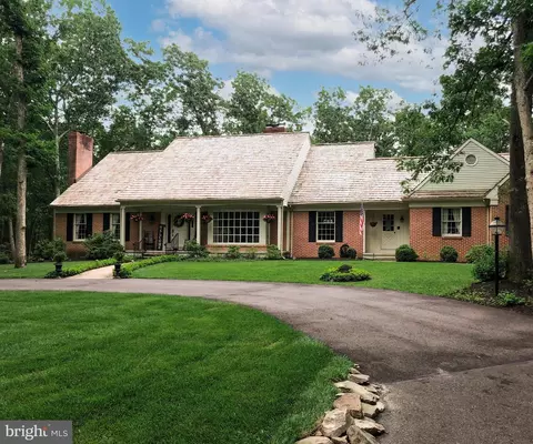 35 Wakefield Dr, Medford, NJ 08055