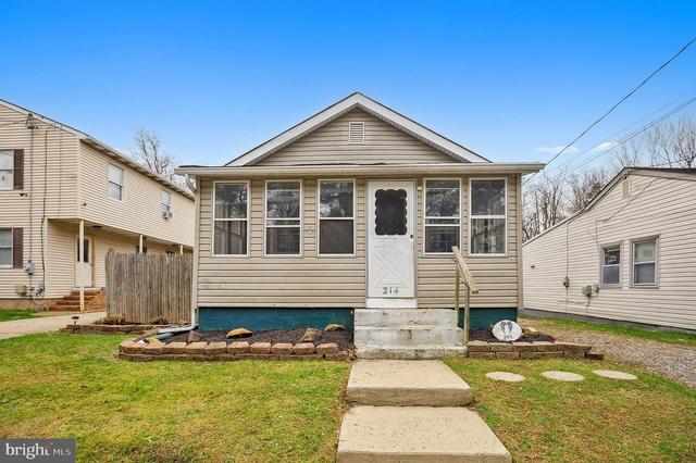214 Elizabeth St, Bordentown, NJ 08505
