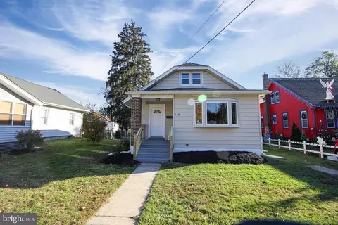 106 Pear St, Palmyra, NJ 08065
