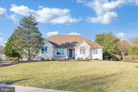 46 Deanz Way, Mount Laurel, NJ 08054