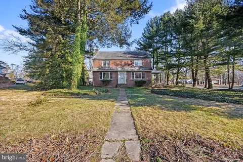 12 Park Ave, Beverly, NJ 08010