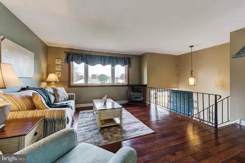 200 Stephen Dr, Cinnaminson, NJ 08077 photo 9