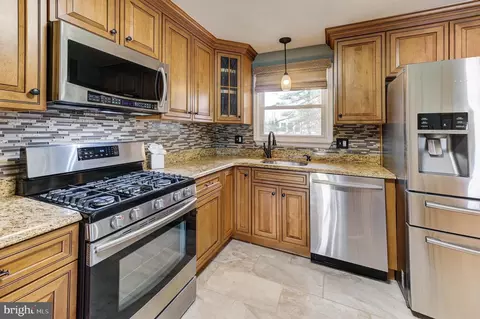 200 Stephen Dr, Cinnaminson, NJ 08077 photo 16