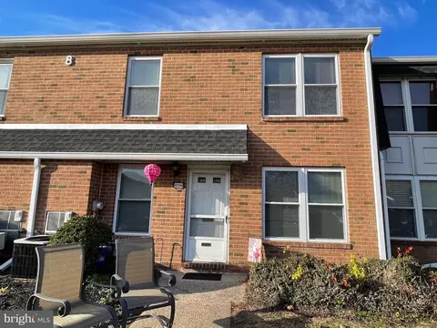 1098 Harbour Dr, Palmyra, NJ 08065