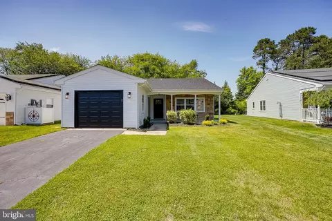 39 Heather Pl, Southampton, NJ 08088