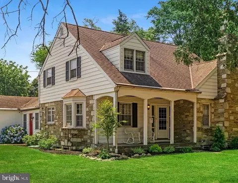 16 E Washington St, Riverside, NJ 08075