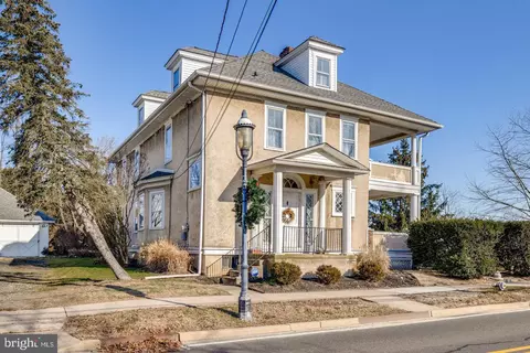 171 Main St, Southampton, NJ 08088