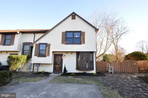 50 Kanabe Dr, Westampton, NJ 08060