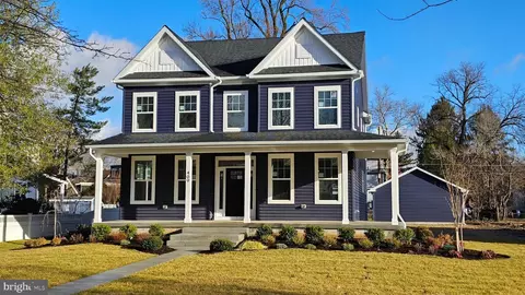 409 Lippincott Ave, Riverton, NJ 08077