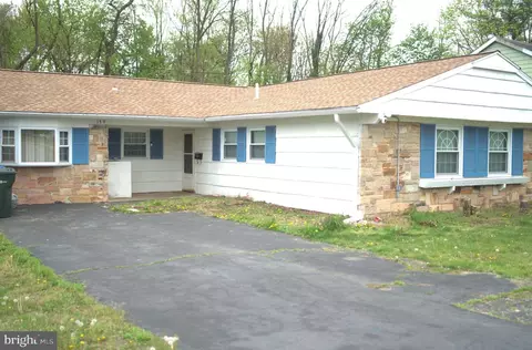 139 Holbrook Ln, Willingboro, NJ 08046