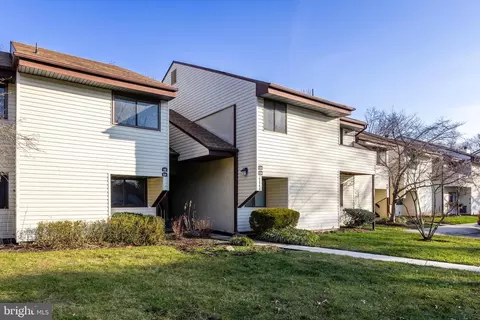 10 E B E Daisy Ln, Mount Laurel, NJ 08054 photo 2