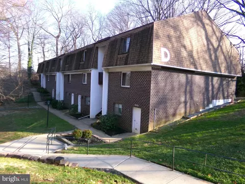 411 D10 Stiles Ave #D-10, Maple Shade, NJ 08052