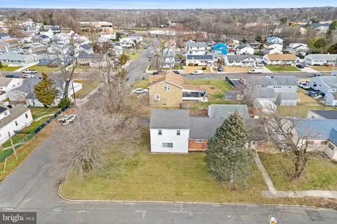 309 S Pine Ave, Maple Shade, NJ 08052 photo 2