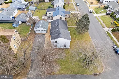 309 S Pine Ave, Maple Shade, NJ 08052 photo 4