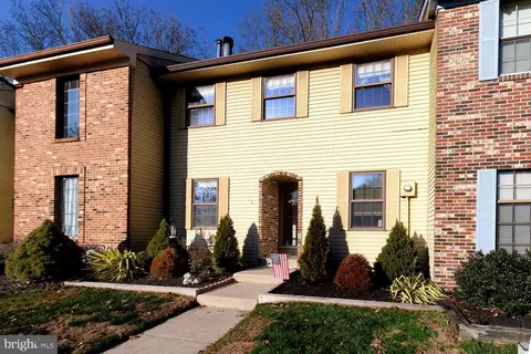 14 Blackhawk Ct, Medford, NJ 08055
