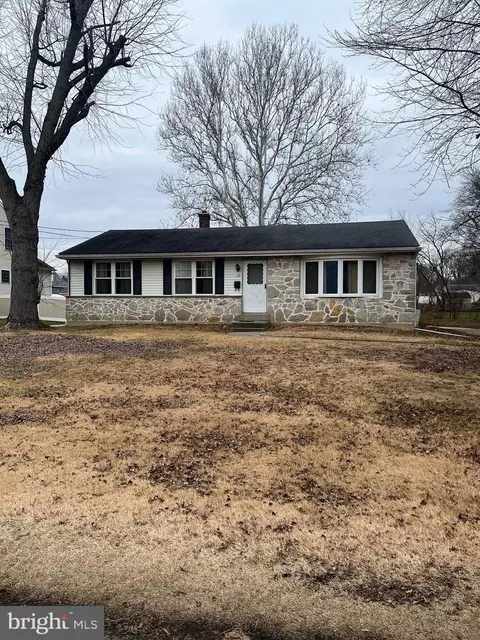 25 E Germantown Ave, Maple Shade, NJ 08052
