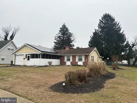 6 Stafford Ln, Willingboro, NJ 08046