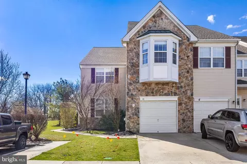 38 Wyndham Ct, Bordentown, NJ 08505