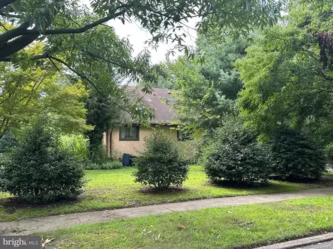 200 Thomas Ave, Riverton, NJ 08077 photo 4
