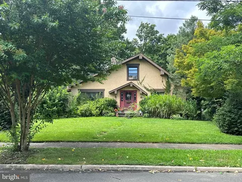 200 Thomas Ave, Riverton, NJ 08077 photo 2