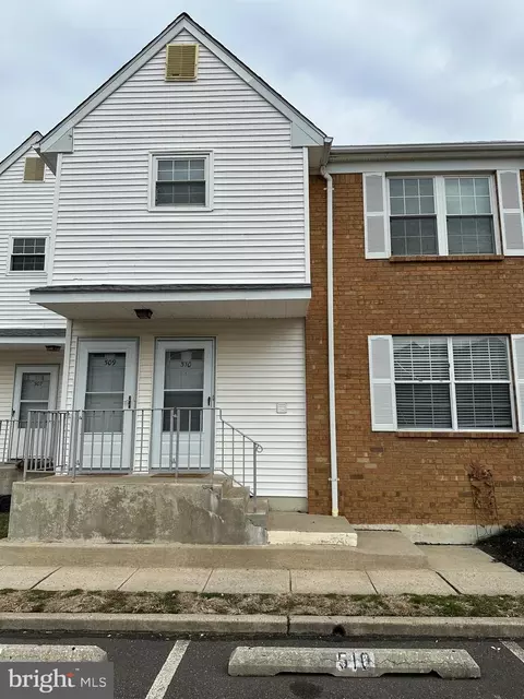 510 Woodchip Rd, Lumberton, NJ 08048