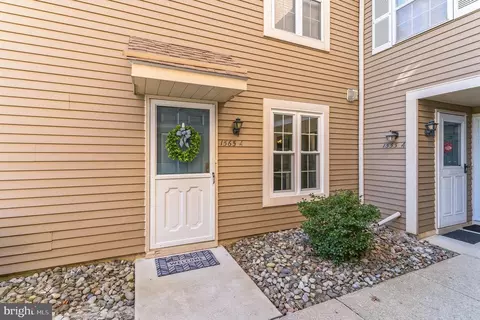 1565 A Thornwood Dr, Mount Laurel, NJ 08054