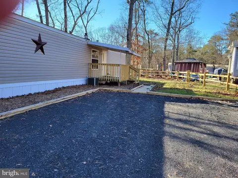 143 Leektown Rd #23A, Egg Harbor City, NJ 08215