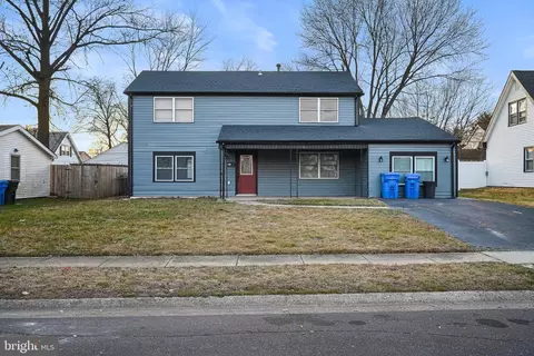 15 Harper Ln, Willingboro, NJ 08046