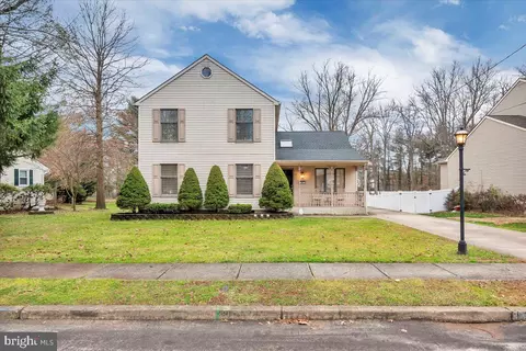 137 Center St, Moorestown, NJ 08057