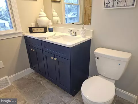 Bath - 504 N Maple Ave, Maple Shade, NJ 08052 photo 3 of 4