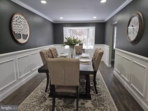 Dining - 504 N Maple Ave, Maple Shade, NJ 08052 photo 4 of 4