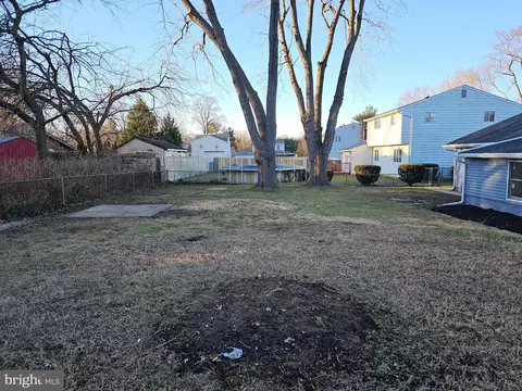 Exterior - 504 N Maple Ave, Maple Shade, NJ 08052 photo 4 of 7