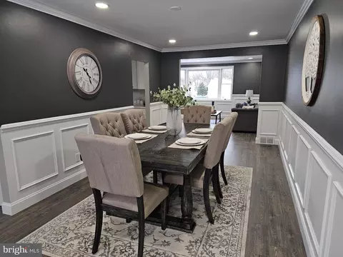 Dining - 504 N Maple Ave, Maple Shade, NJ 08052 photo 3 of 4