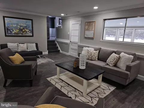 Living - 504 N Maple Ave, Maple Shade, NJ 08052 photo 5 of 7