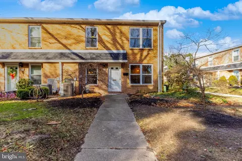 3037 Harbour Dr, Palmyra, NJ 08065